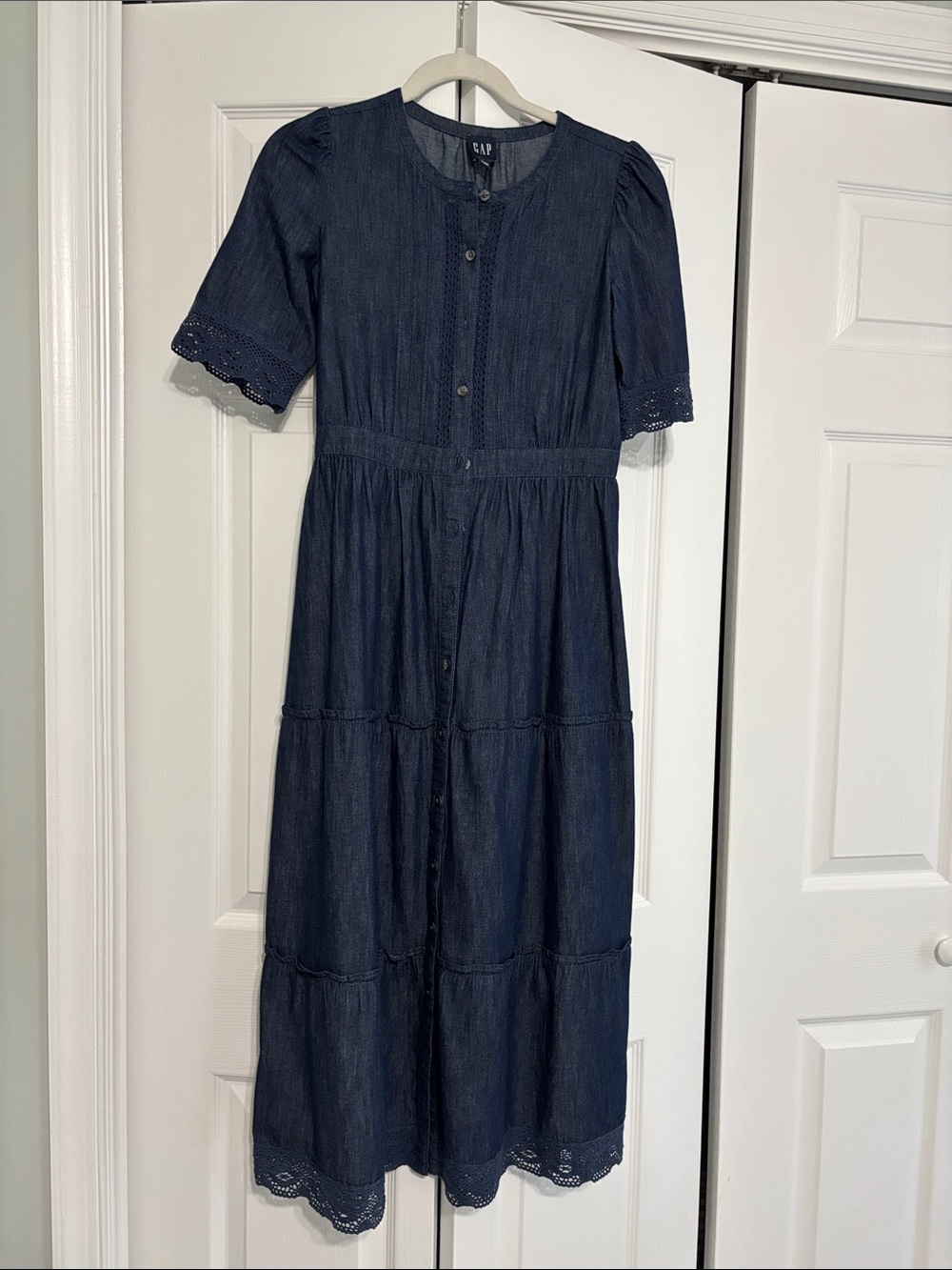 GAP Navy Eyelet-Trim Tiered Button Maxi Dress